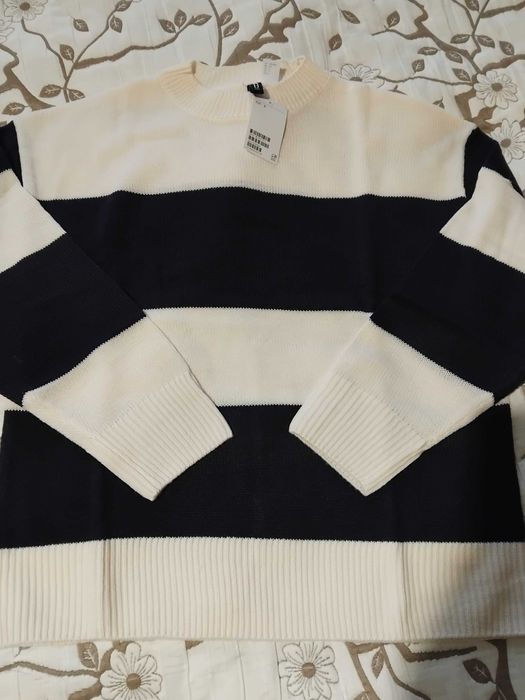 Нов пуловер  на HM