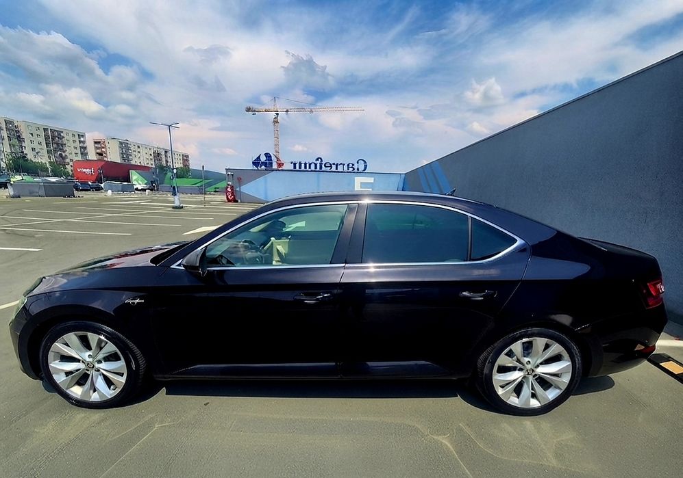 SKODA Superb 2017 — imagine 5