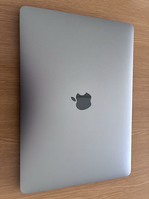MacBook Pro 13” inch, 16GB RAM, 256 SSD
