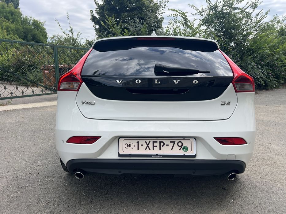 VOLVO V40 2014 — imagine 4