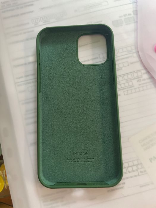 Два Кейса за Iphone 13 pro max и 12 / 12 pro