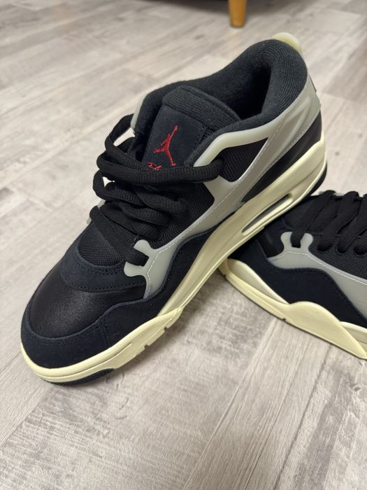 Air Jordan 4 RM , marime 44 si 45