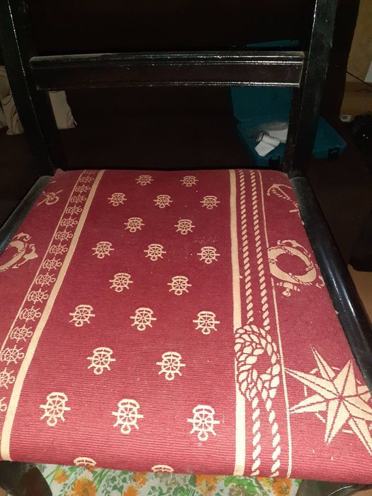 Единични мебели от дърво и дървесина