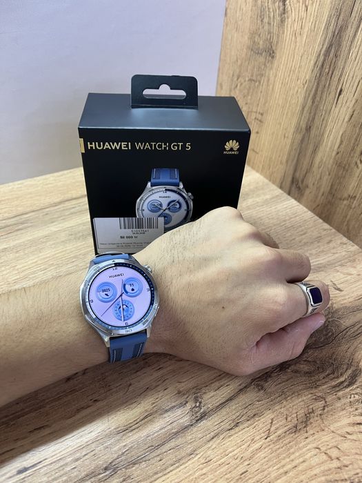 Часы Huawei Watch GT 5
