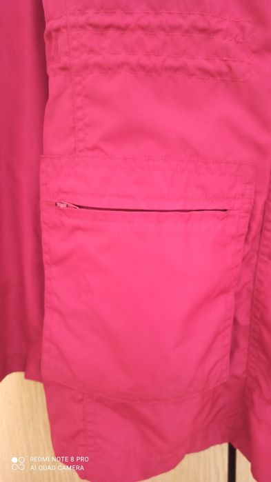 Продам женскую куртку