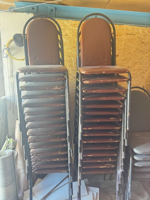 Стулья с чехлами