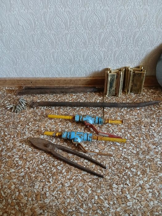 Продам разное, запчасти инструменты