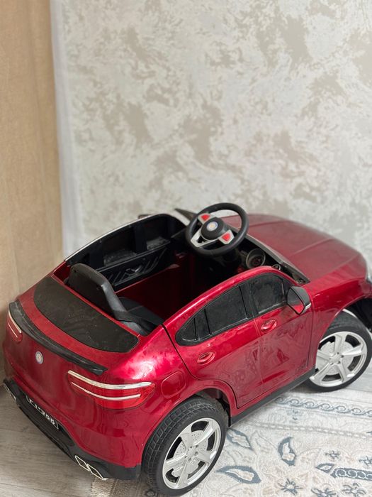 Машина пультовая.