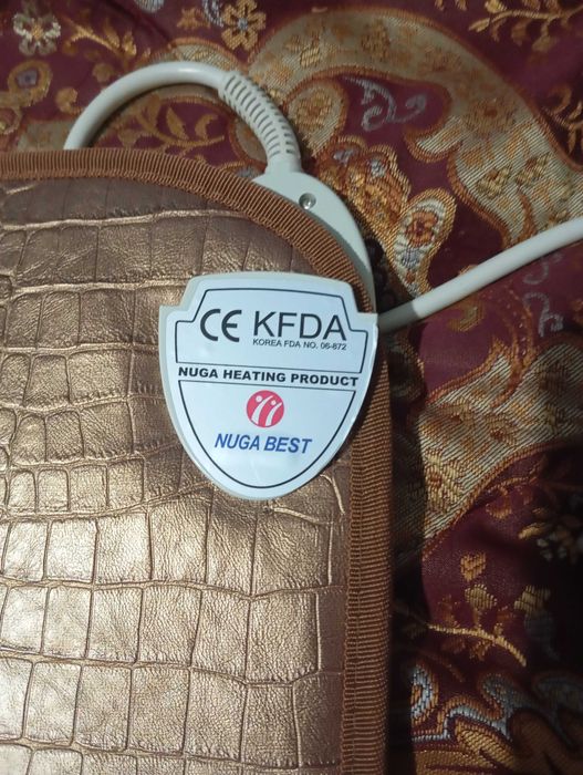 Vând turmalină și pietre de jad