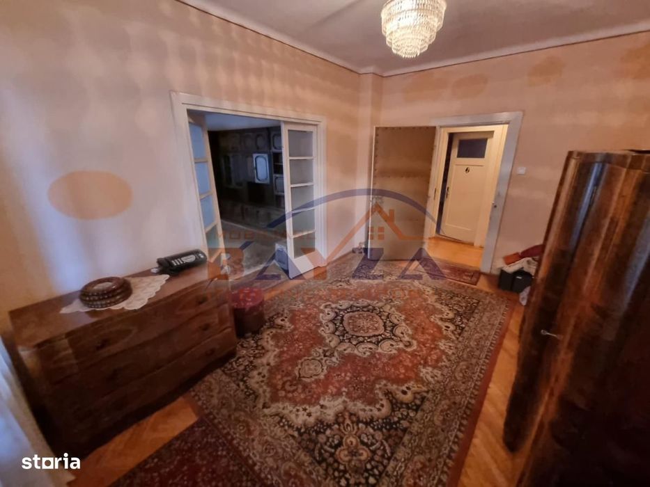Două case de vânzare în Baia Mare – Strada Victoriei (zonă centrală)