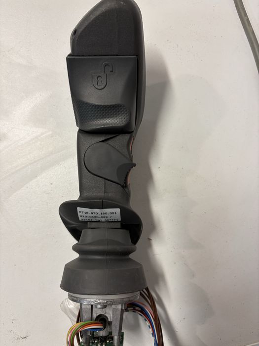 Оригинален джойстик за трактори FENDT VARIO