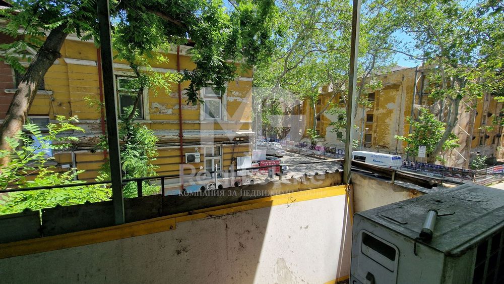 Продава се Етаж от къща в Пловдив, Център - 163 кв.м за 1412 €/кв.м - Снимка #1