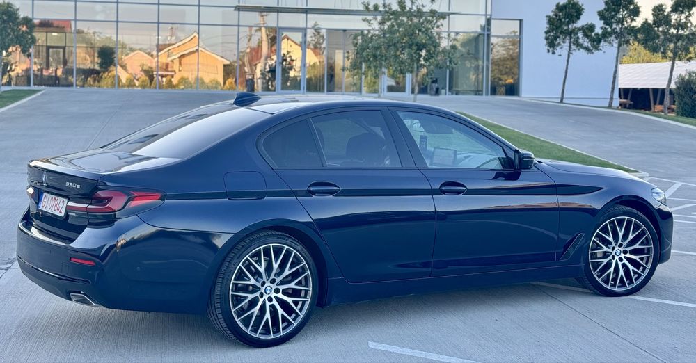 BMW 530E  Xdrive Plug-In Hybrid 292CP