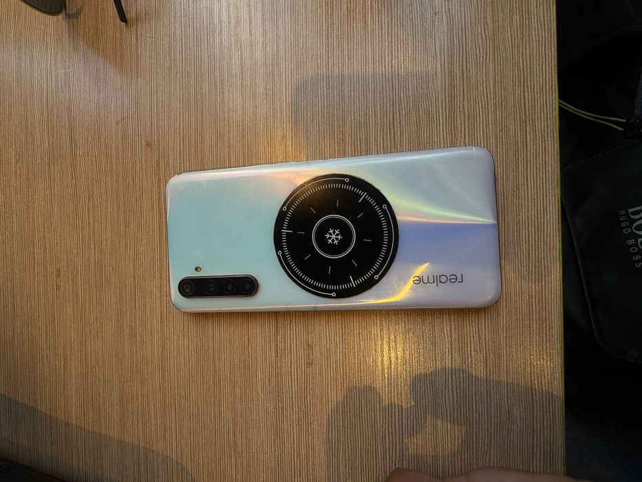 Realmi 6c 128 tali xolati zor