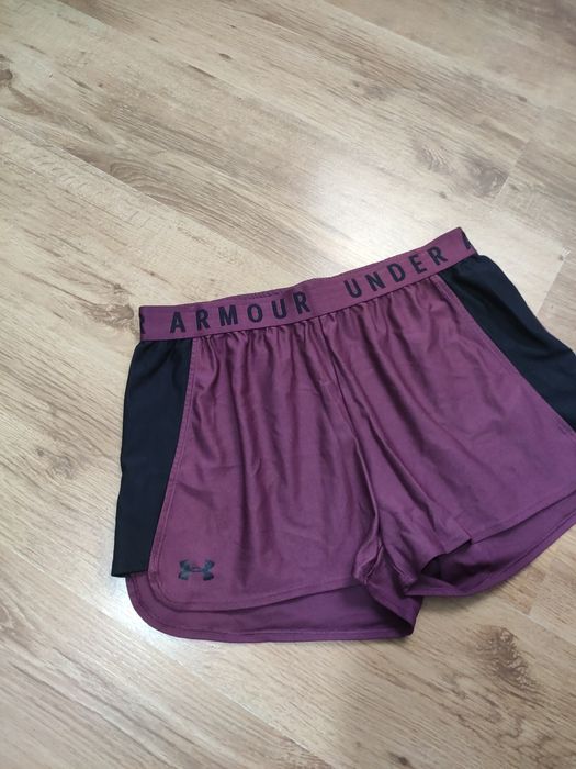 Pantaloni scurți de damă Under Armour mărimea L