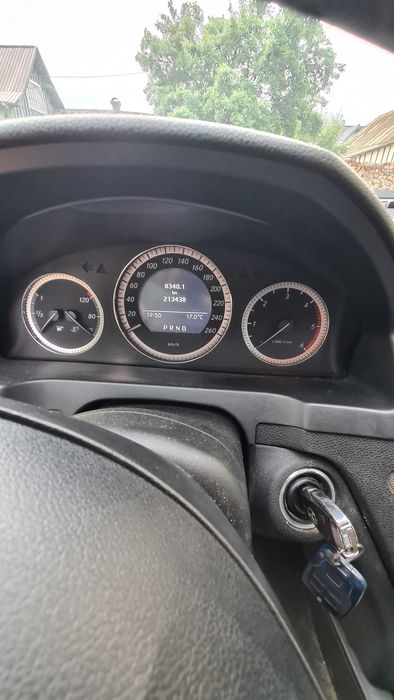 MERCEDES-BENZ C-Class 2011 — imagine 4