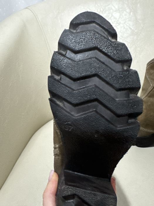 Botine de piele cu toc