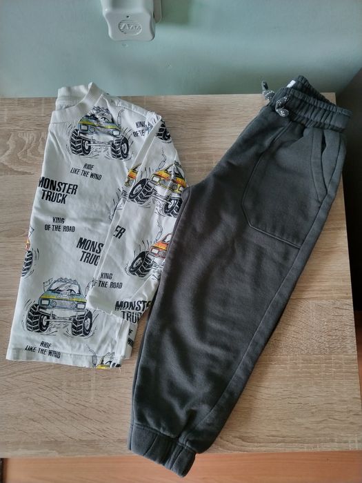 Комплект дрехи за момче размер и пижами 104