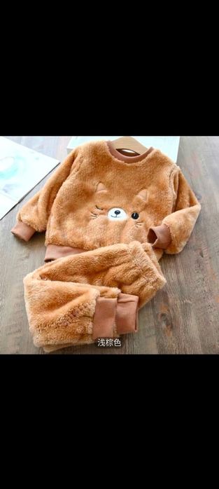 Распродажа детских вещей