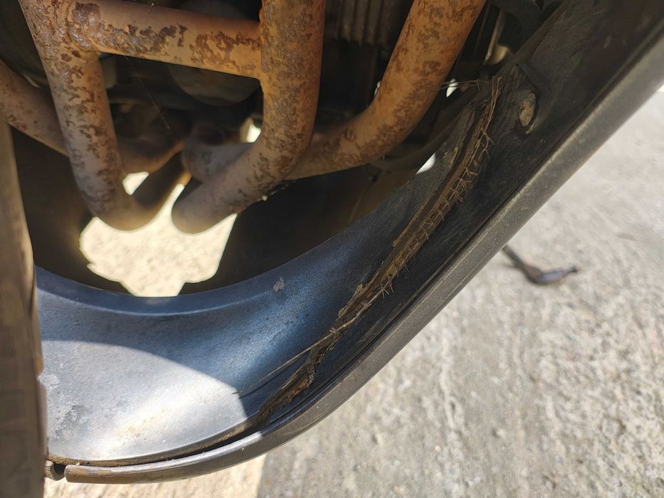 Suzuki Katana GSXF 600 - fara acte, doar pentru piese