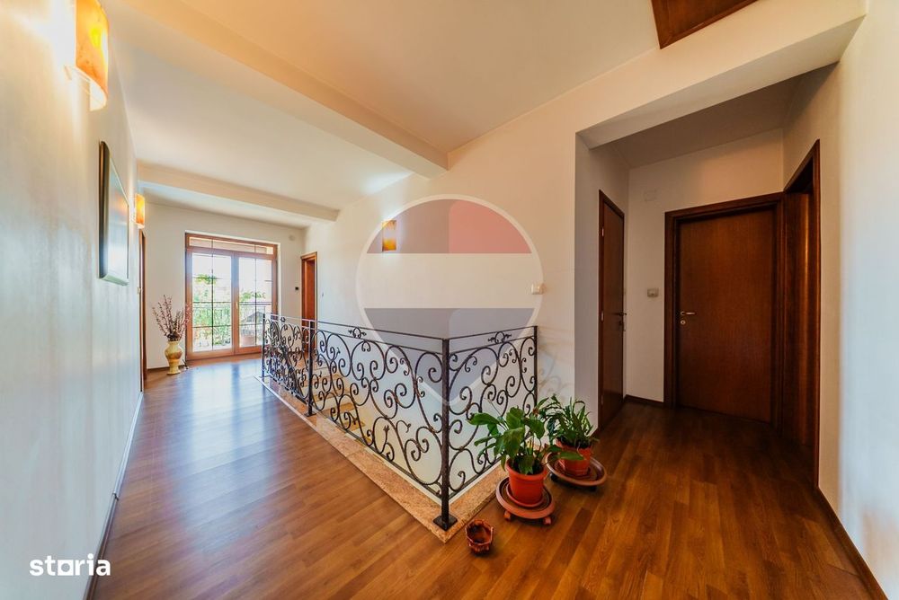 Vilă premium cu piscină și garaj | 360 mp | Teren 1.030 mp