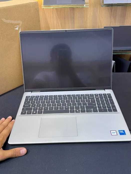 Noutbuk Dell 16 Intel Core 5 120U 8/512GB 16.0" IPS FHD+ Touch