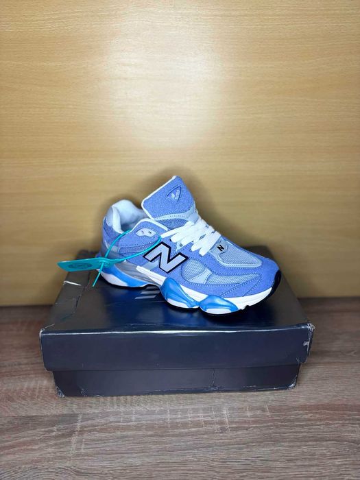 Vând adidași New Balance noi, nepurtați, în cutia originală.
