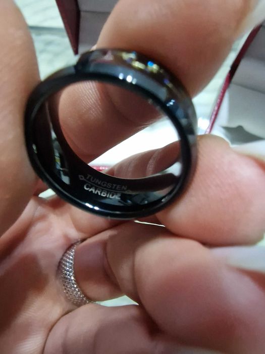 Set verighete cuplu din Tungsten Carbide & Carbon – design modern