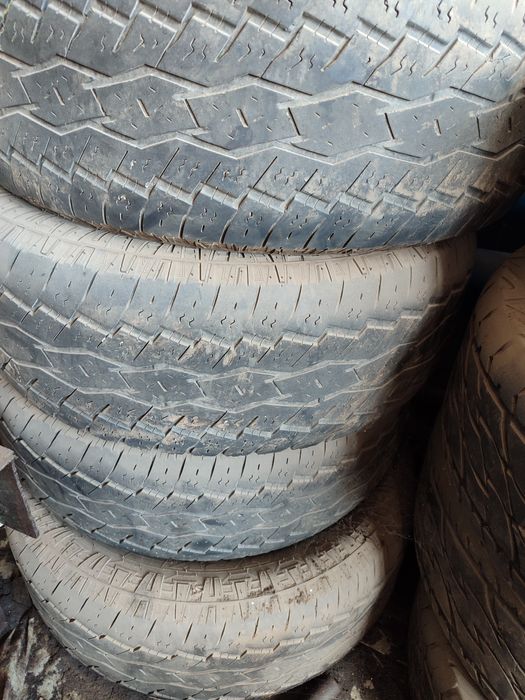 Шины б/у 275/65 r17