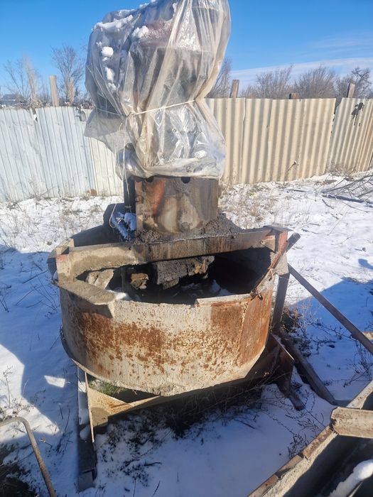 Апарат для производство пескоблока