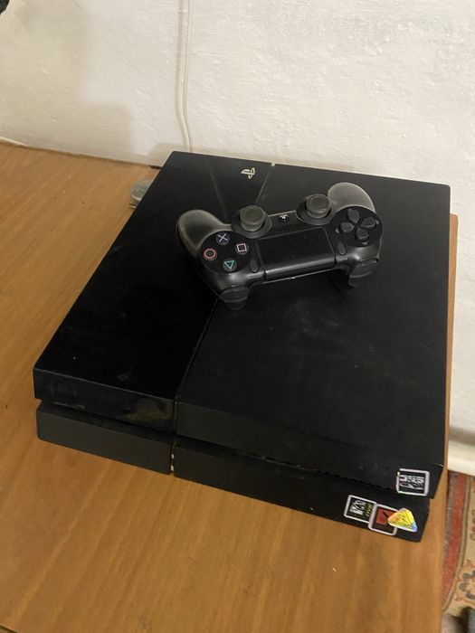 Продам пс4 на 1тб 75000тыс