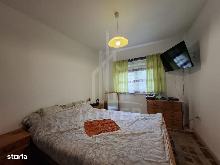 Apartament 4 camere -etaj 1, zona V. Aron