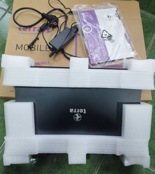 Laptop I5 , Core i5-10210U