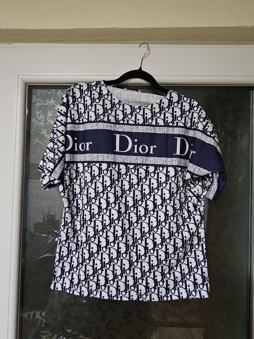 Set format din tricou si pantaloni