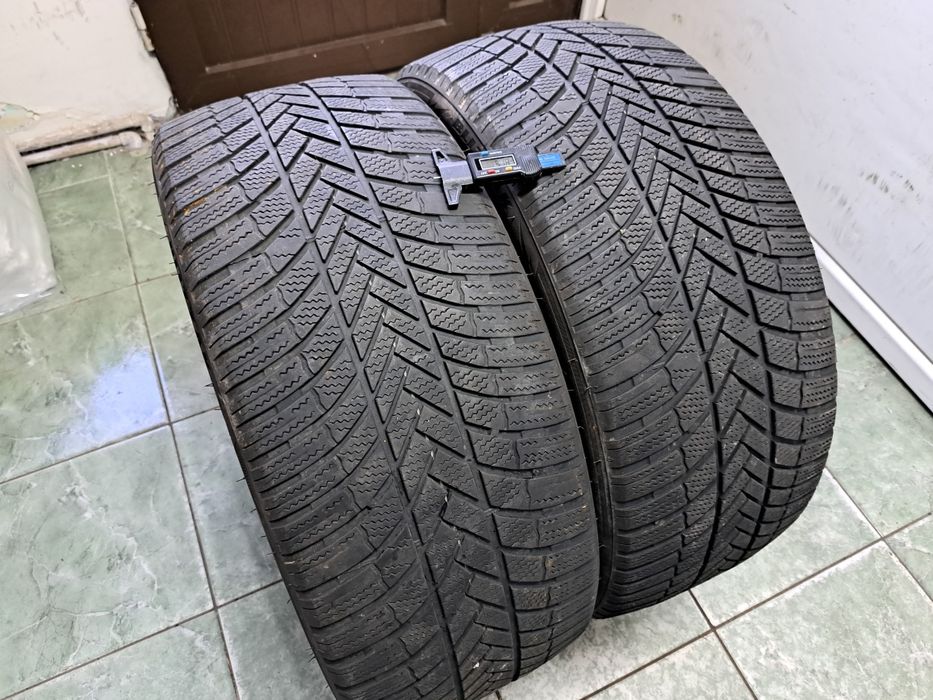 2 anvelope 255/40 R21 Bridgestone