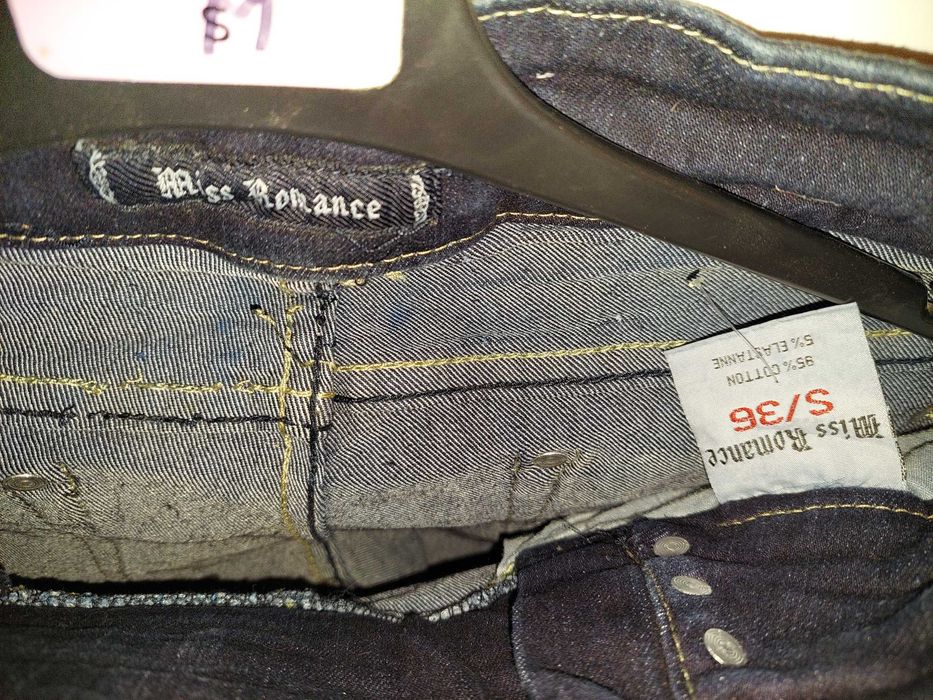 Blugi/jeans cu 8 nasturi/military Miss Romance TRANSPORT GRATUIT