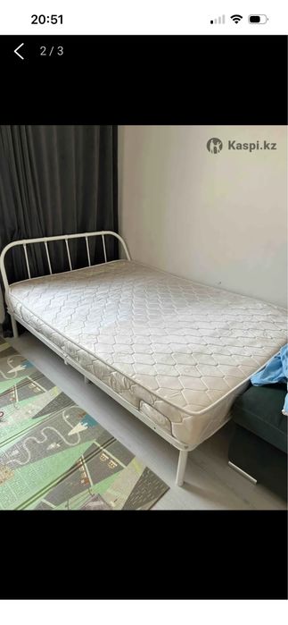 Кровтать с матрасом