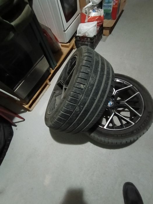 Джанти с гуми за BMW 18 ц. Спорт пакет