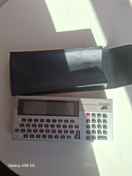 Vând Casio PB-770
