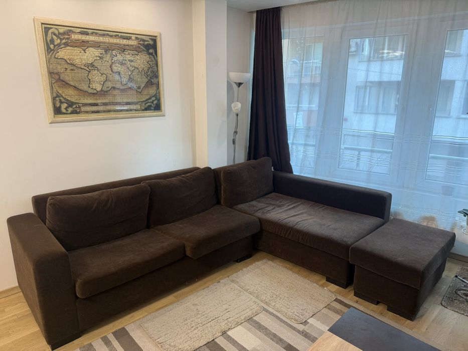 Разтегателен диван