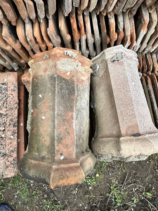 Vând țiglă ceramică + cupe coamă – aprox. 800 bucăți – stare bună