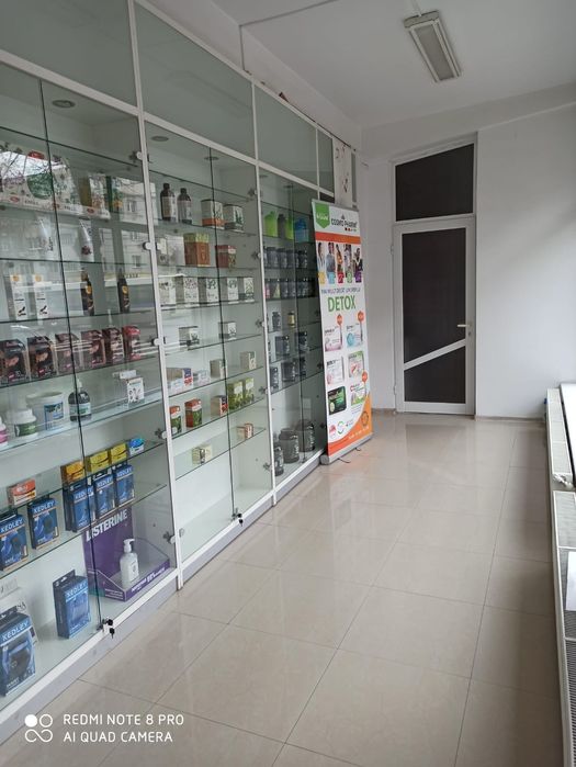 Vând mobilier farmacie / drogherie