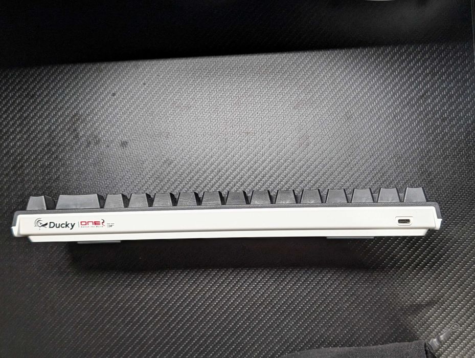 Tastatura Ducky One 2 SF RGB Cherry MX Blue