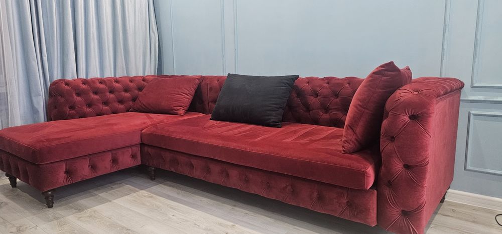 Продаётся диван с подушками