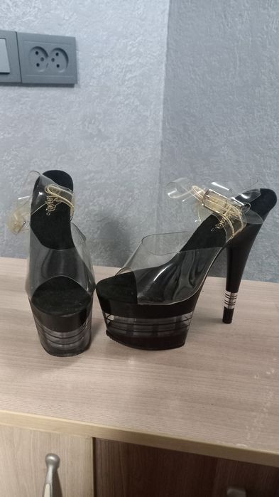 Стрипы Pleaser Adore-708LN
​Текст: