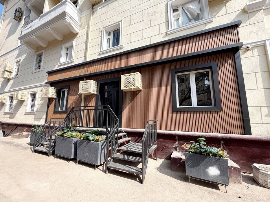 Шота Руставели евро нежилое помещение 100 кв.м первая линия срочно