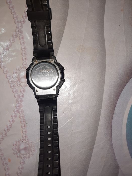 Бирси, 100 минг, Часы 4 вида оригиналные все