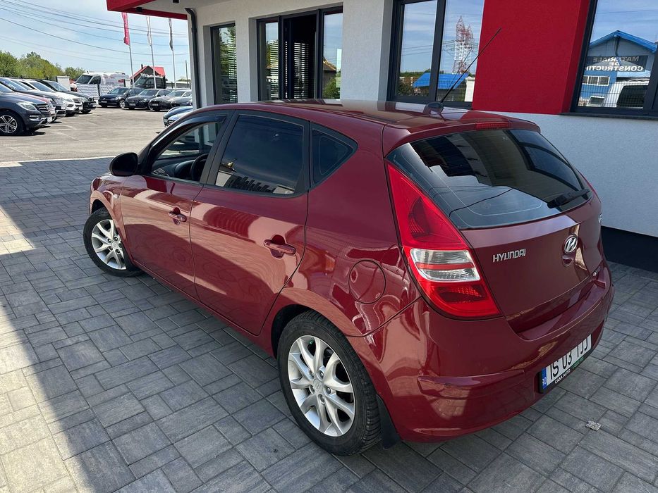 HYUNDAI i30 2009 — imagine 3