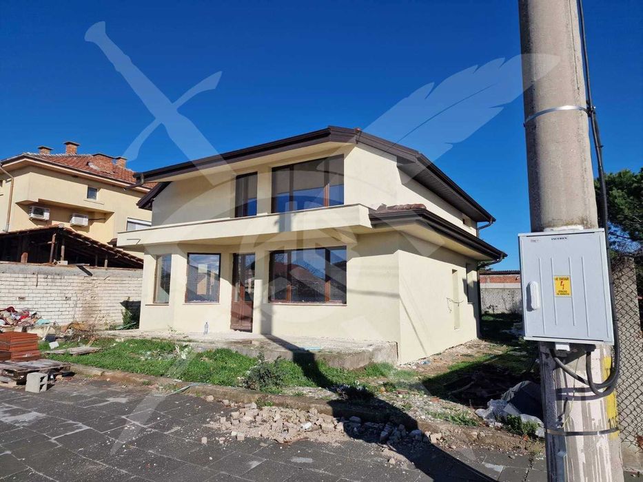 Къща в село Калояново!