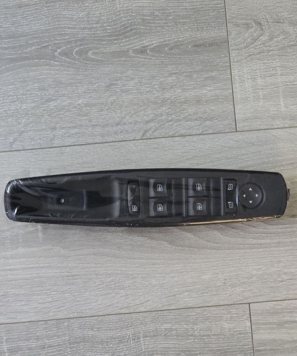 Comutator electric geam Renault Scenic / Megane MK3 (2009–2016)